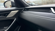 Jaguar F-Pace 2.0 D200 R-Dynamic Black 5dr Auto AWD Diesel Estate